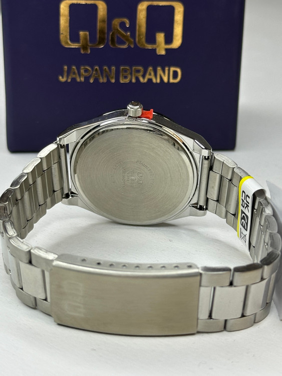 ساعت مچی مردانه کیو اند کیو استیل رفرنس Q&Q Q80B-002PY