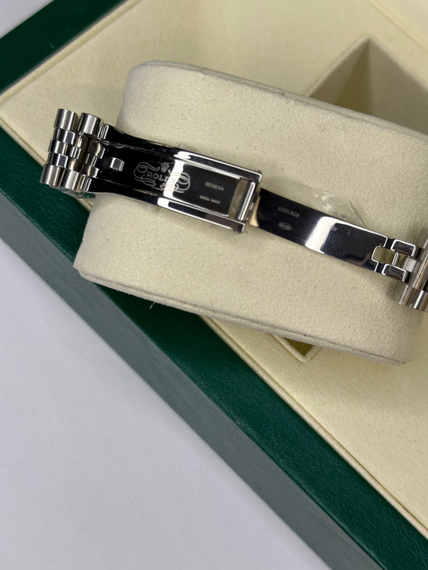 ساعت مچی Rolex Datejust | مدل صفحه سبز، بند Jubilee فلزی | Cyclops و جعبه سبز