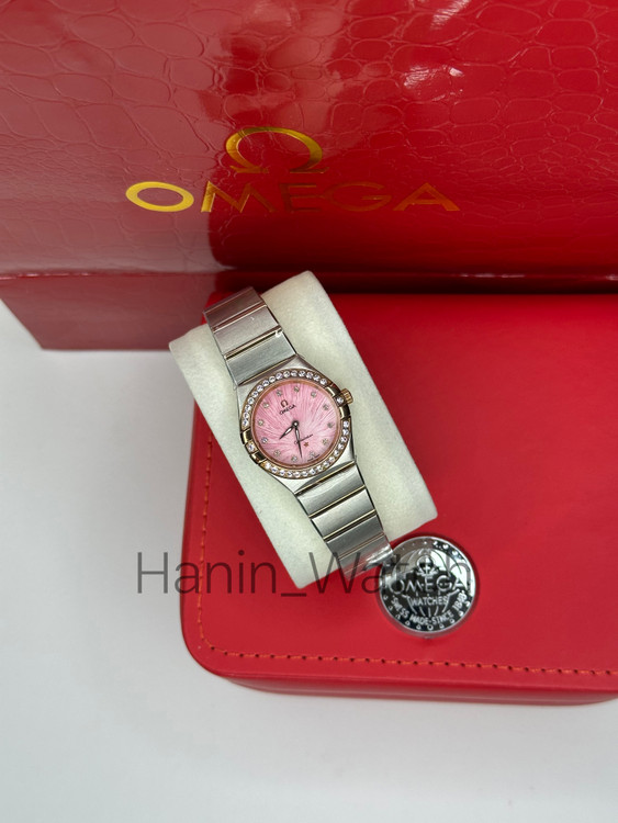 ساعت مچی امگا کانسلیشن صفحه صورتی بند استیل دورنگین