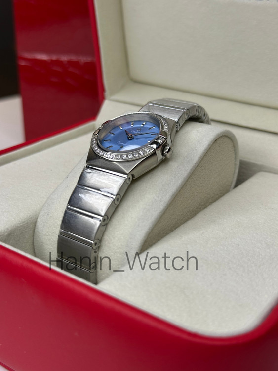 ساعت مچی امگا کانسلیشن صفحه آبی بند استیل دورنگین